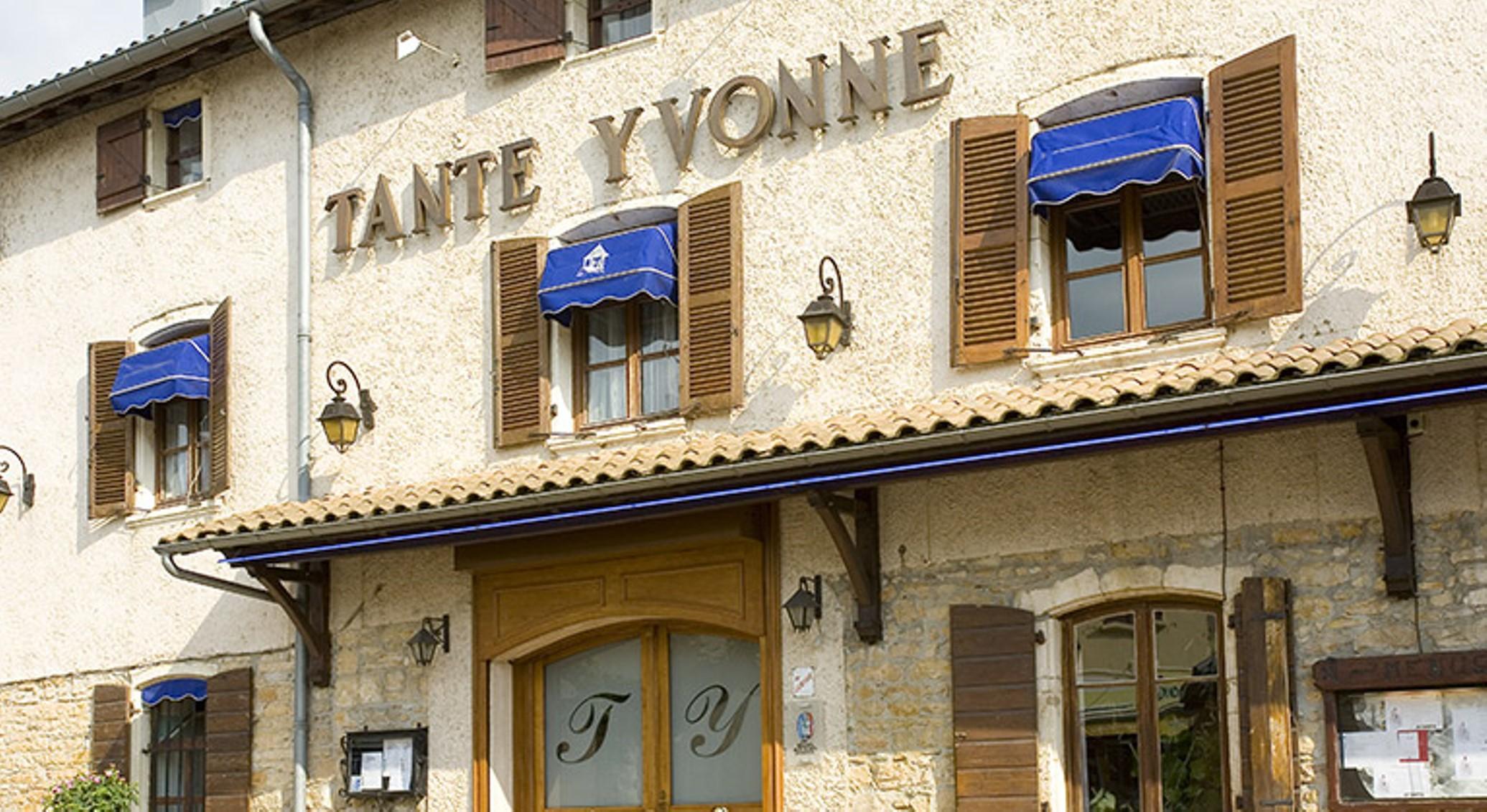 Logis Hotel Tante Yvonne & Son Restaurant Semi-Gastronomique - Lyon Nord Quincieux Luaran gambar