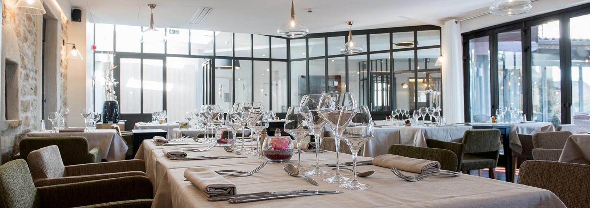 Logis Hotel Tante Yvonne & Son Restaurant Semi-Gastronomique - Lyon Nord Quincieux Luaran gambar